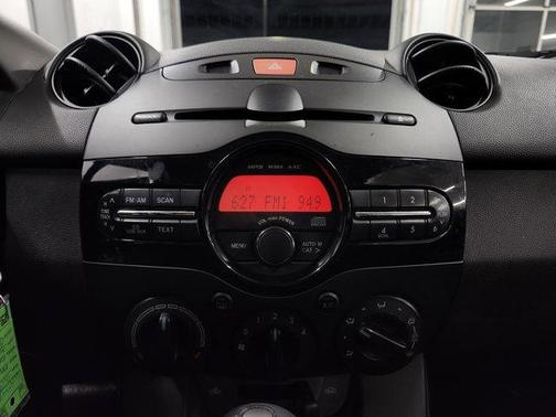 2013 Mazda Mazda2 Sport