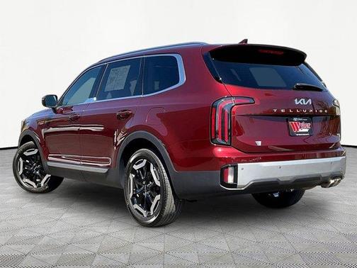 Red 2023 Kia Telluride EX