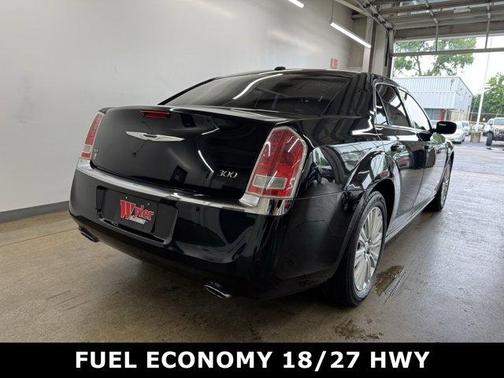 2014 Chrysler 300 Base
