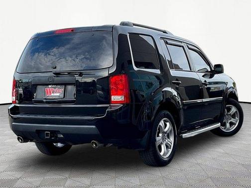 Crystal Black Pearl 2011 Honda Pilot EX-L w/ Navigation