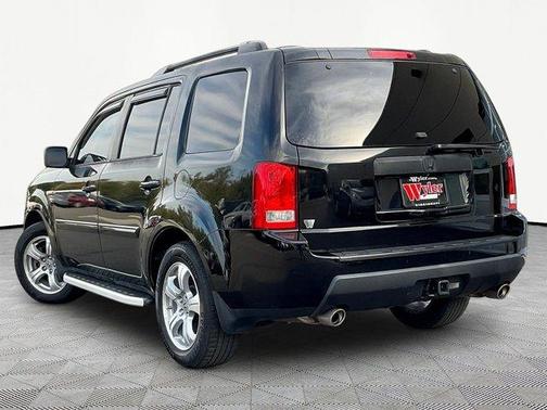 Crystal Black Pearl 2011 Honda Pilot EX-L w/ Navigation