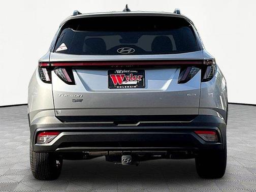 Shimmering Silver 2026 Hyundai TUCSON XRT