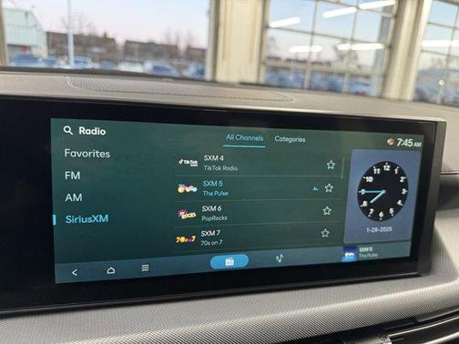 2025 Hyundai SONATA Hybrid SEL