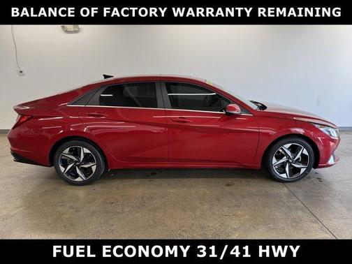 2022 Hyundai ELANTRA SEL