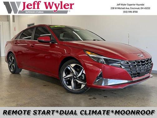 2022 Hyundai ELANTRA SEL