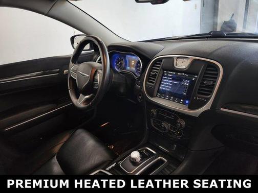 2018 Chrysler 300 Touring