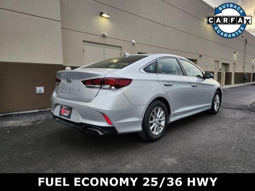 2018 Hyundai SONATA SE