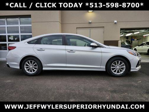 2018 Hyundai SONATA SE