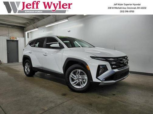 2025 Hyundai TUCSON SE