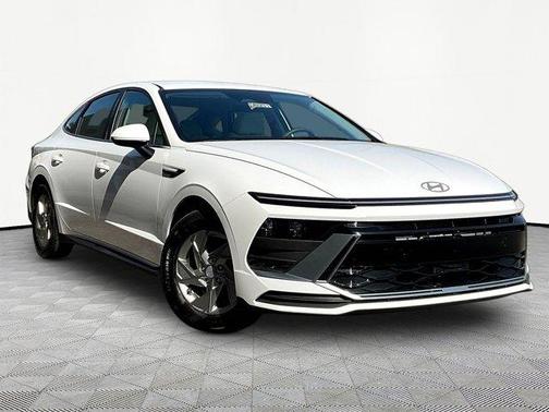 White 2025 Hyundai SONATA SE