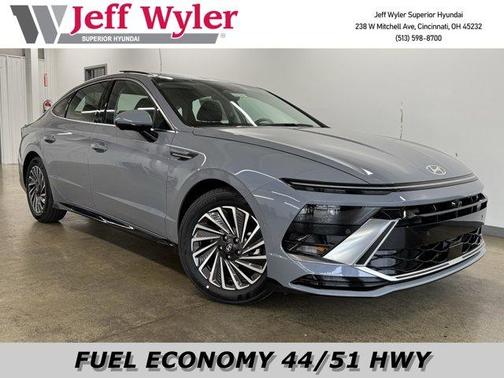 2025 Hyundai SONATA Hybrid Limited