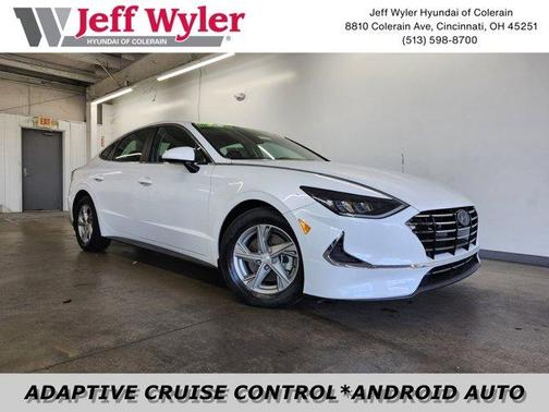 2022 Hyundai SONATA SE