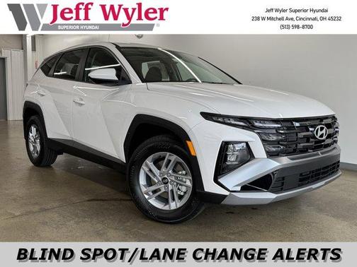 2025 Hyundai TUCSON SE