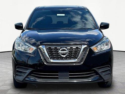 Super Black 2020 Nissan Kicks S