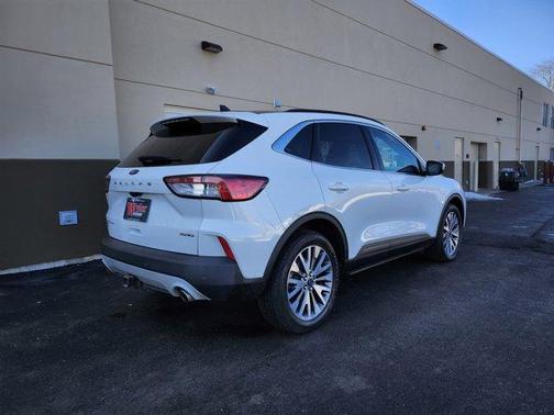 2022 Ford Escape Titanium