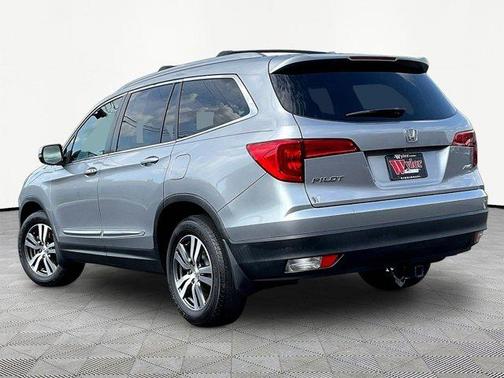 Lunar Silver Metallic 2018 Honda Pilot EX-L