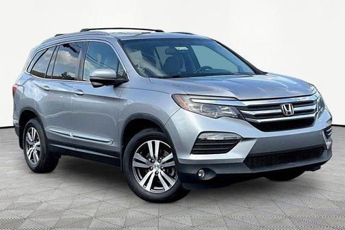 Lunar Silver Metallic 2018 Honda Pilot EX-L
