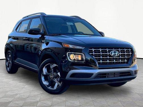Onyx Black 2026 Hyundai VENUE SEL