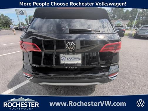 2024 Volkswagen Taos 1.5T SEL