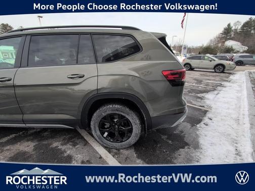 2025 Volkswagen Atlas 2.0T Peak Edition