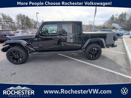 2022 Jeep Gladiator Overland
