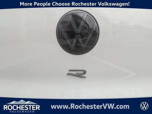 2025 Volkswagen Golf R 2.0T Black Edition