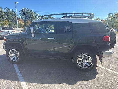 2014 Toyota FJ Cruiser Base