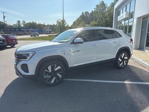 2026 Volkswagen Atlas Cross Sport 2.0T SE w/Technology