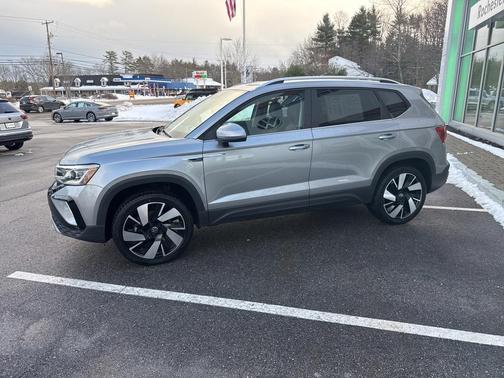 2023 Volkswagen Taos 1.5T SEL