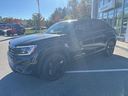 2026 Volkswagen Atlas Cross Sport 2.0T SEL R-Line Black