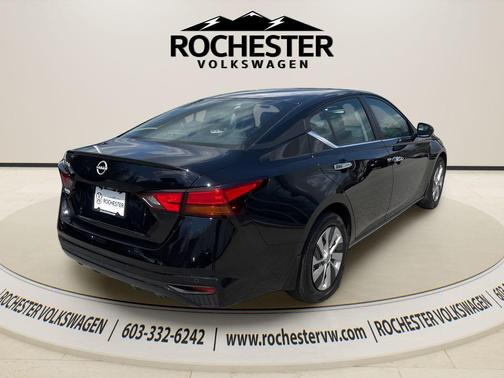 Black 2024 Nissan Altima 2.5 S