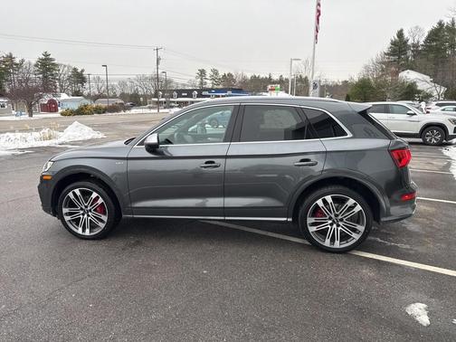2018 Audi SQ5 3.0T Premium Plus