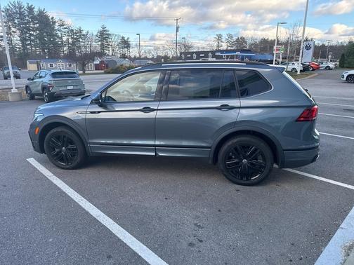 2022 Volkswagen Tiguan 2.0T SE R-Line Black