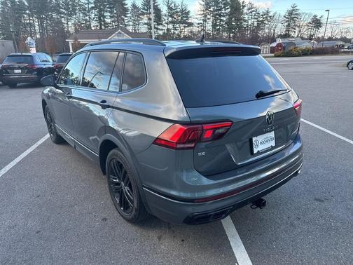 2022 Volkswagen Tiguan 2.0T SE R-Line Black