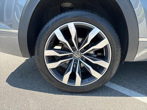 2022 Volkswagen Atlas 3.6L SEL Premium R-Line
