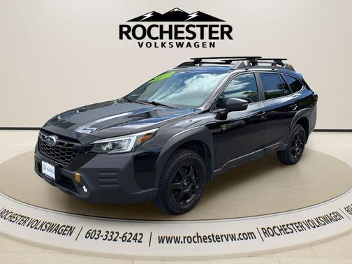 Crystal Black Silica 2022 Subaru Outback Wilderness