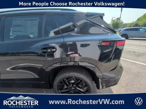 2025 Volkswagen Tiguan 2.0T SE R-Line Black