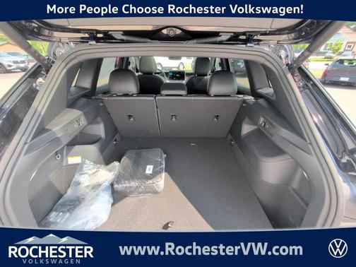 2025 Volkswagen Tiguan 2.0T SE R-Line Black