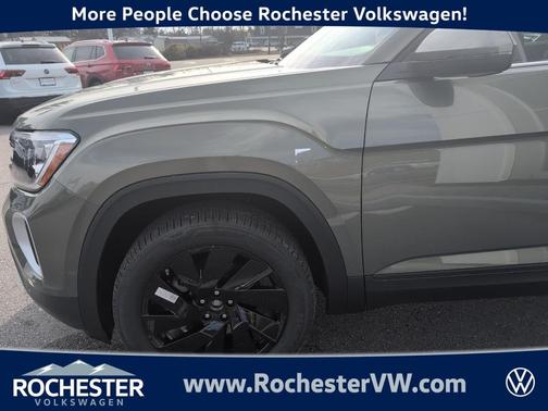 2025 Volkswagen Atlas 2.0T SE