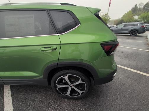 2025 Volkswagen Taos 1.5T SEL