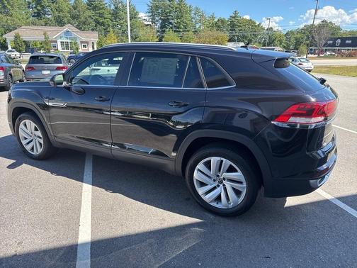 2022 Volkswagen Atlas Cross Sport 3.6L V6 SE w/Technology