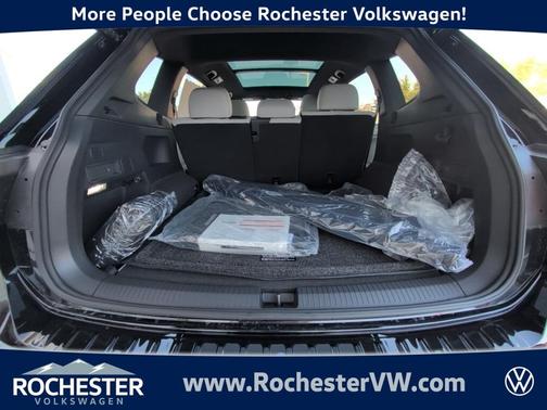2024 Volkswagen Tiguan 2.0T SE R-Line Black