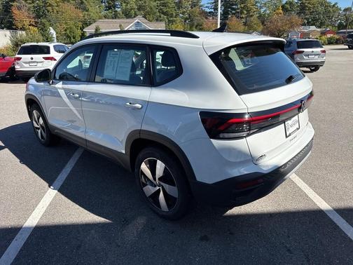 2025 Volkswagen Taos 1.5T S