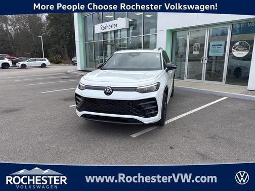 2026 Volkswagen Tiguan 2.0T SE R-Line Black