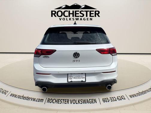 2022 Volkswagen Golf GTI 2.0T SE