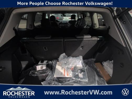 2025 Volkswagen Atlas 2.0T SE