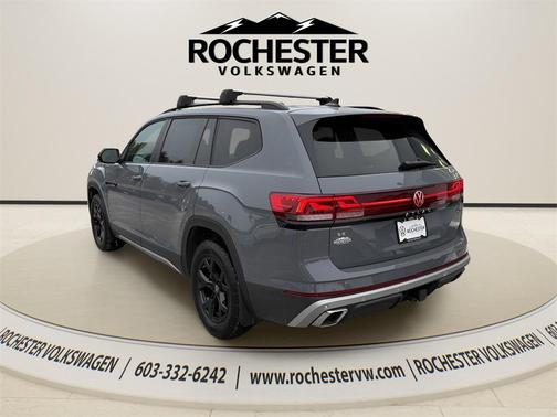 2024 Volkswagen Atlas 2.0T Peak Edition SE w/Technology