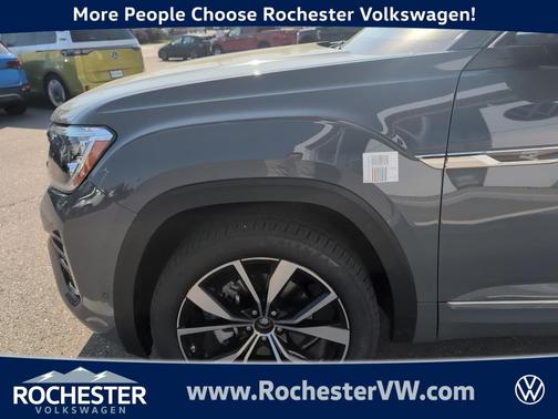 2025 Volkswagen Atlas 2.0T SEL Premium R-Line