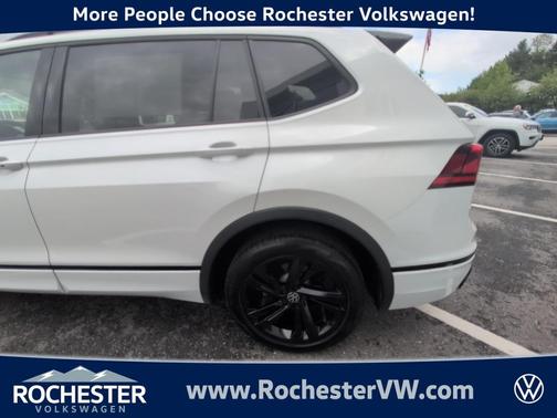 2023 Volkswagen Tiguan 2.0T SE R-Line Black