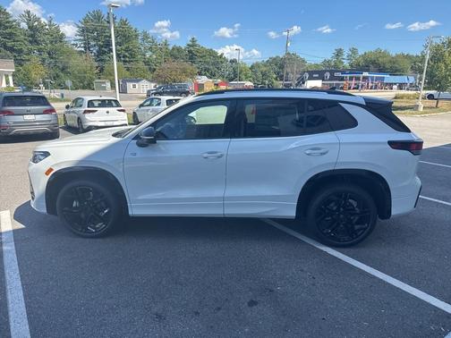 2025 Volkswagen Tiguan 2.0T SE R-Line Black